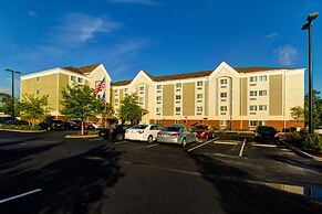 Candlewood Suites Ft Myers I-75 by IHG