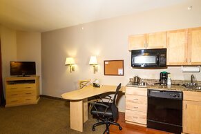 Candlewood Suites Ft Myers I-75 by IHG
