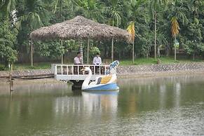 Camela Hotel & Resort