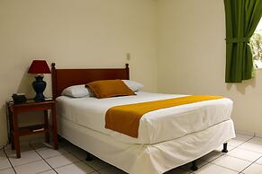 Hotel Villa Serena San Benito