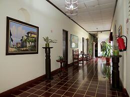 Hotel Villa Serena Flor Blanca