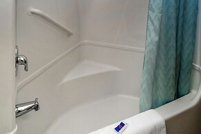Motel 6 Peterborough, ON