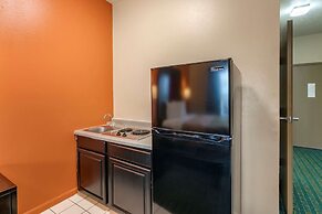 Econo Lodge & Suites Granite City