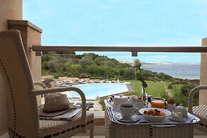 L'Ea Bianca Luxury Resort