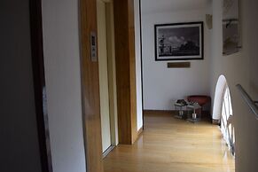 Hotel Palace Heights