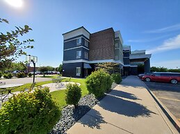 GrandStay Hotel and Conference
