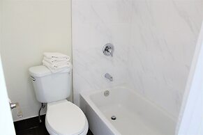 Howard Johnson Suites by Wyndham San Diego Chula Vista/BayFt