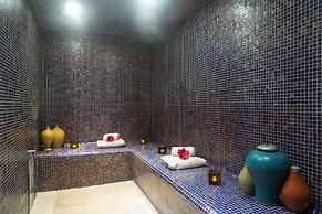 Hôtel & Spa du Domaine des Thômeaux, The Originals Relais