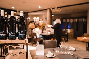 Hôtel & Spa du Domaine des Thômeaux, The Originals Relais