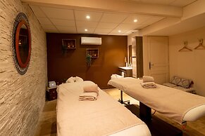 Hôtel & Spa du Domaine des Thômeaux, The Originals Relais