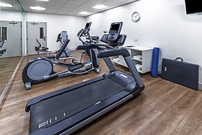 Holiday Inn Express & Suites West by IHG