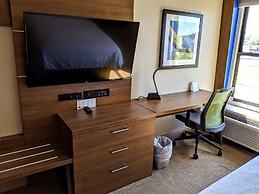 Holiday Inn Express Indianapolis - Southeast, an IHG Hotel