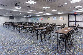 Holiday Inn Express Indianapolis - Southeast by IHG