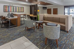 Holiday Inn Express Indianapolis - Southeast by IHG