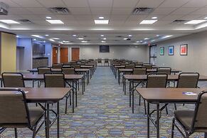 Holiday Inn Express Indianapolis - Southeast by IHG