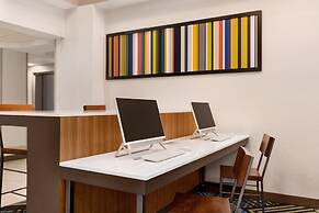 Holiday Inn Express & Suites Pembroke Pines-Sheridan St by IHG