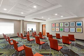 Holiday Inn Express & Suites Pembroke Pines-Sheridan St by IHG