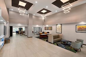 Holiday Inn Express & Suites Pembroke Pines-Sheridan St by IHG