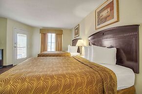 MainStay Suites Texas Medical Center/Reliant Park