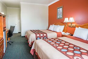 Super 8 by Wyndham Brookshire TX