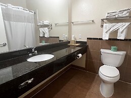 Super 8 by Wyndham Brookshire TX