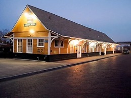 Mountain Inn & Suites