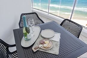 Pacific Views Resort