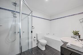 Pacific Views Resort