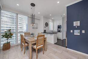 Pacific Views Resort