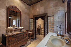 Arma Museum & Resort