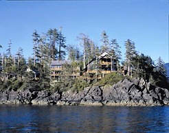 Middle Beach Lodge