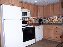 Pinestead Reef Resort