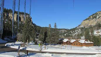 Spearfish Canyon Lodge