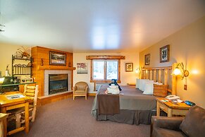 Spearfish Canyon Lodge