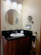 River House Inn, a Baymont by Wyndham