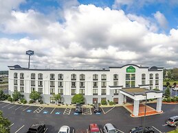 Wingate by Wyndham Erie