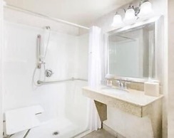 Wingate by Wyndham Erie