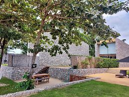 Tolani Resort Kui Buri