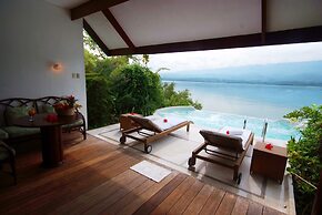 Badian Island Wellness Resort