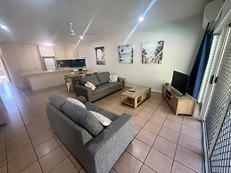 The Villas Palm Cove