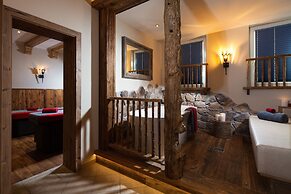 Alm- & Wellnesshotel Alpenhof