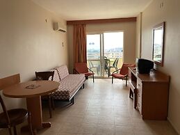 Tuntas Family Suites Kusadasi