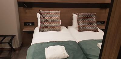 Merit Kensington Hotel