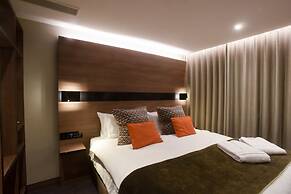 Merit Kensington Hotel