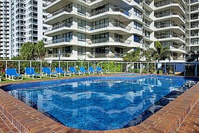 ULTIQA Beach Haven At Broadbeach