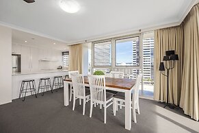 ULTIQA Beach Haven At Broadbeach
