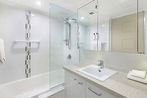 ULTIQA Beach Haven At Broadbeach