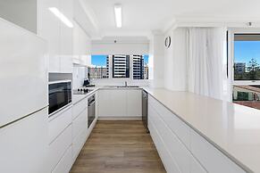 ULTIQA Beach Haven At Broadbeach