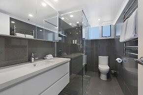 ULTIQA Beach Haven At Broadbeach