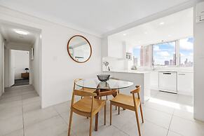 ULTIQA Beach Haven At Broadbeach